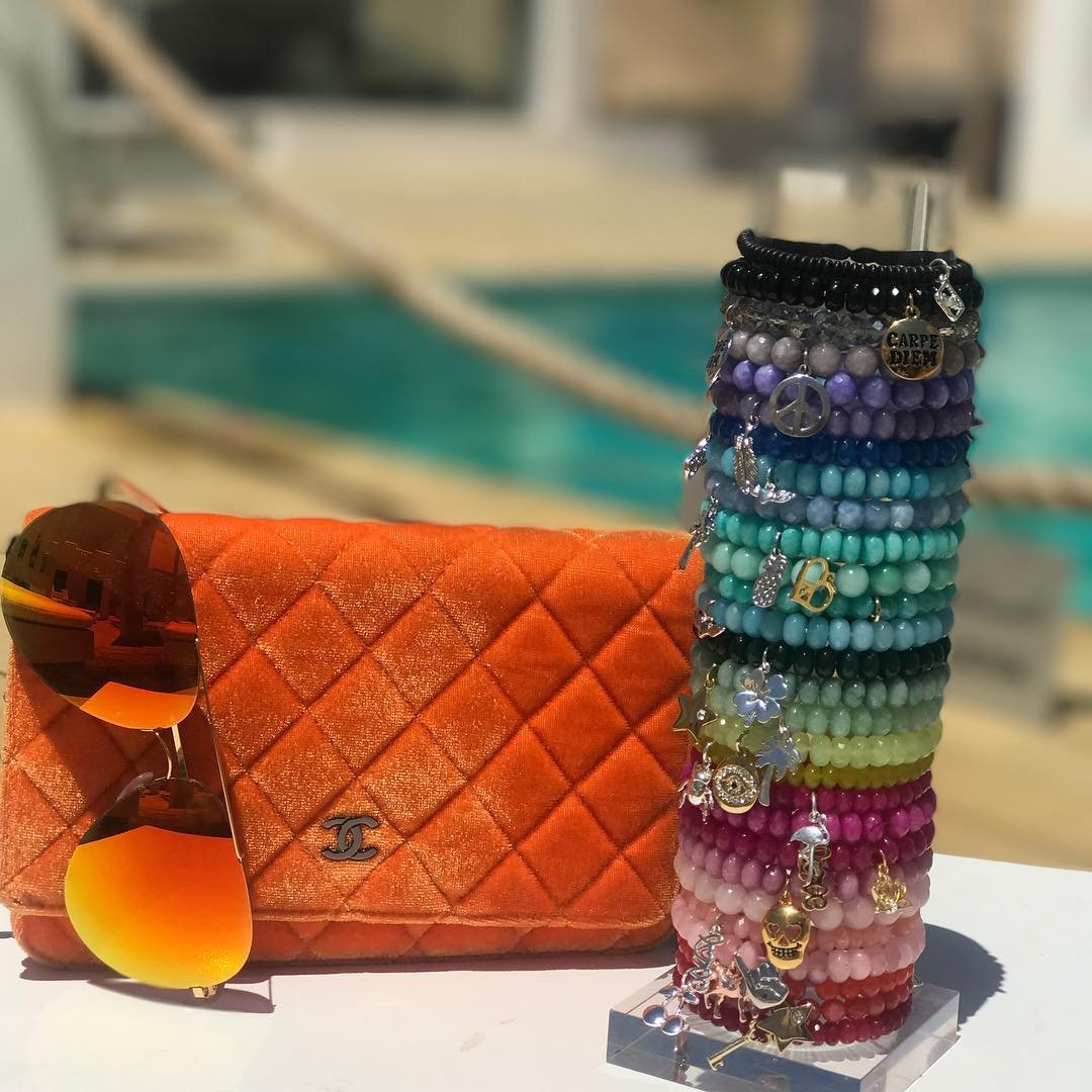 Custom Logo Vertical Acrylic Bracelet Holder