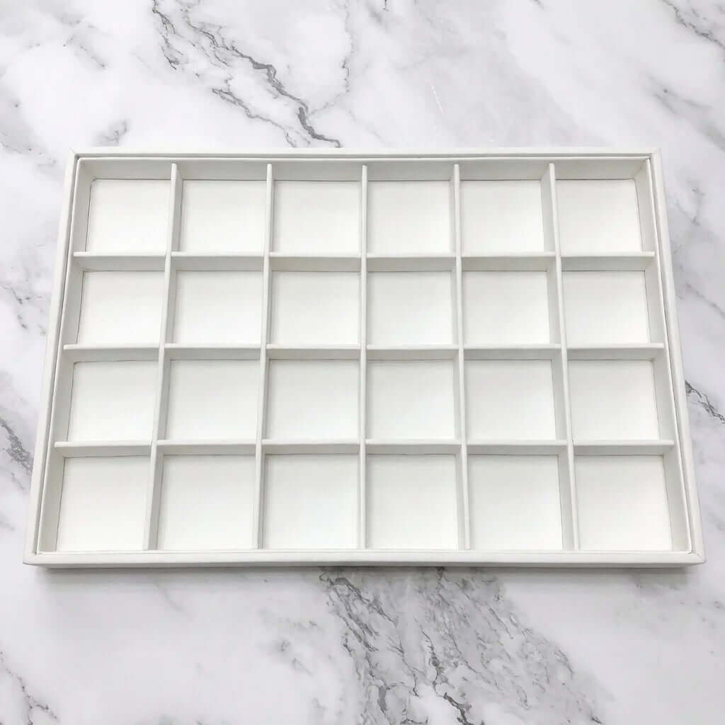 Custom Jewelry Tray in White PU Leather for Earring & Stud Display